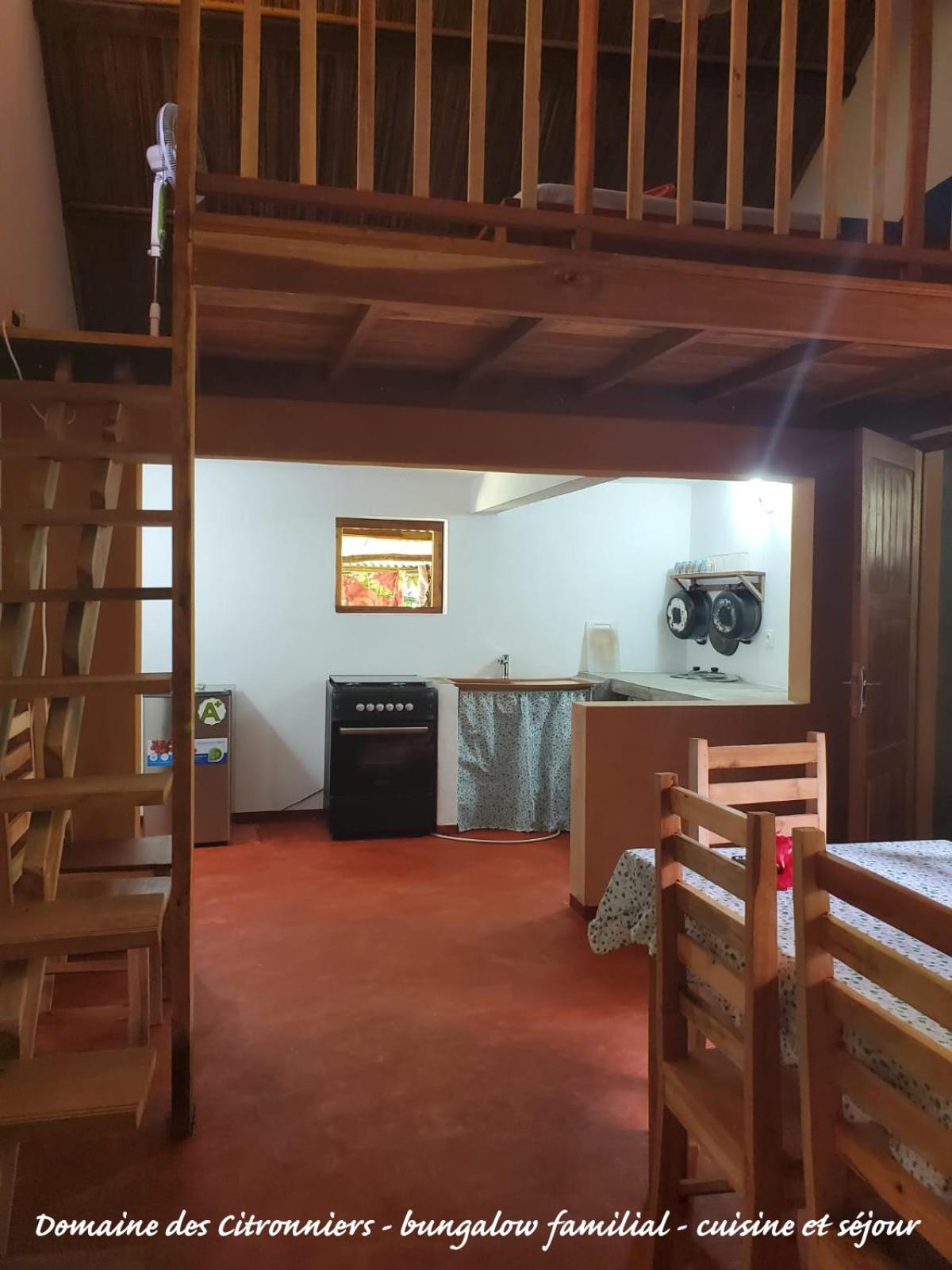 Bed and Breakfast Les Citronniers Ile Sainte-Marie Экстерьер фото